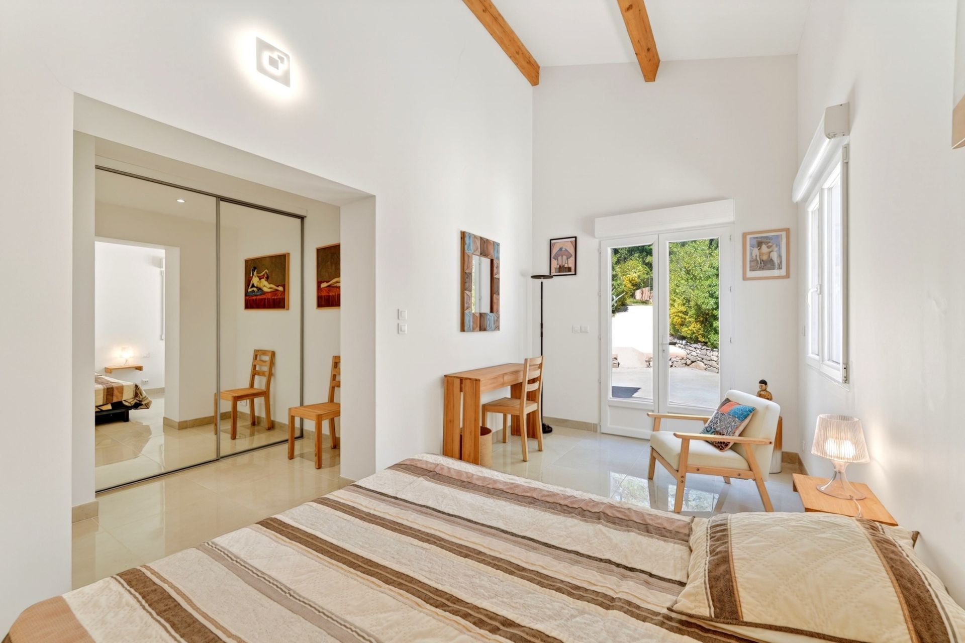 maison 8 Pièces en vente sur LA ROQUEBRUSSANNE (83136)