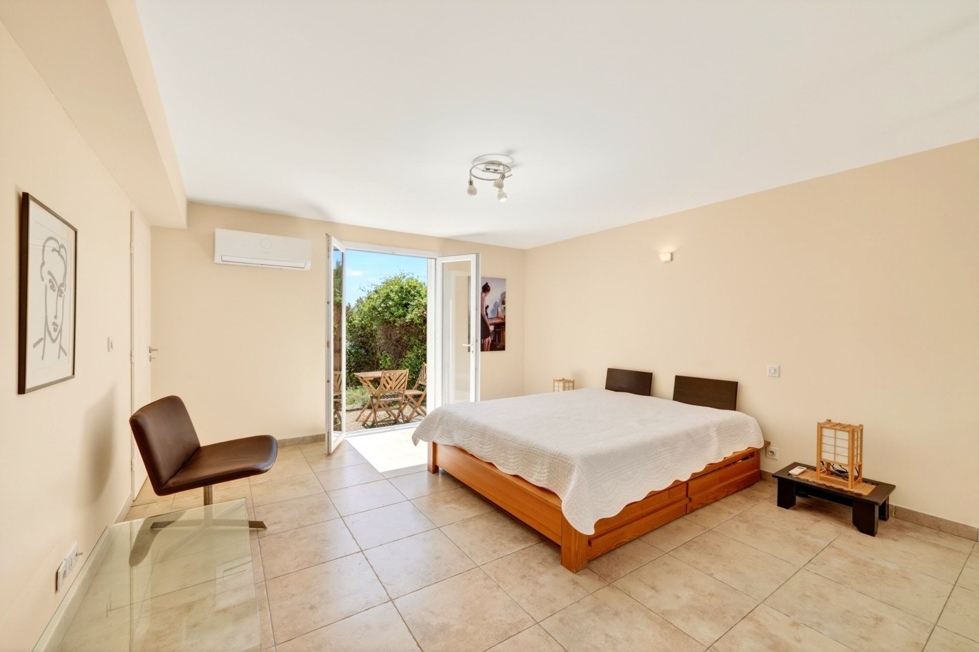 house 8 Rooms for sale on LA ROQUEBRUSSANNE (83136)