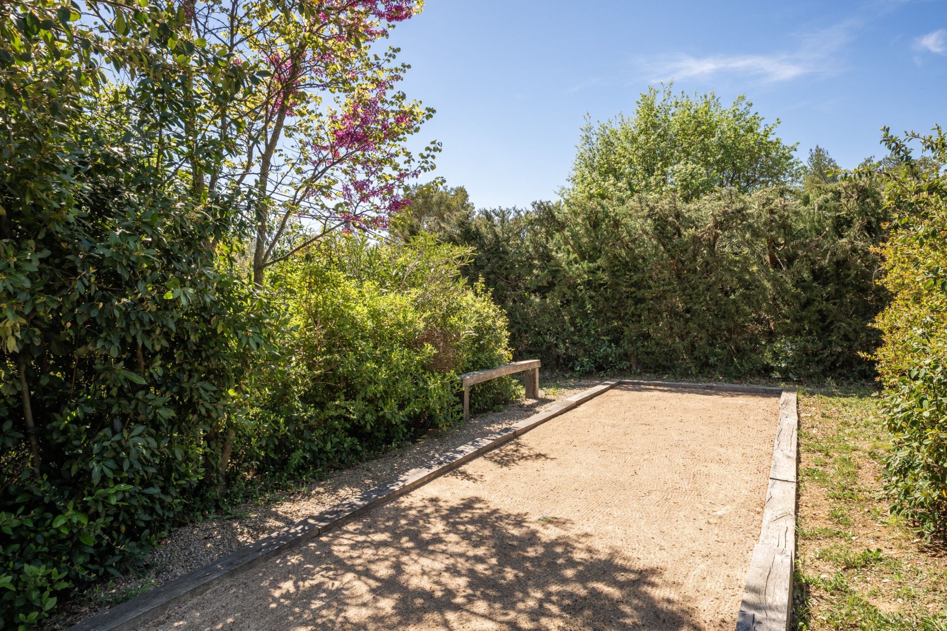 maison 8 Pièces en vente sur LA ROQUEBRUSSANNE (83136)