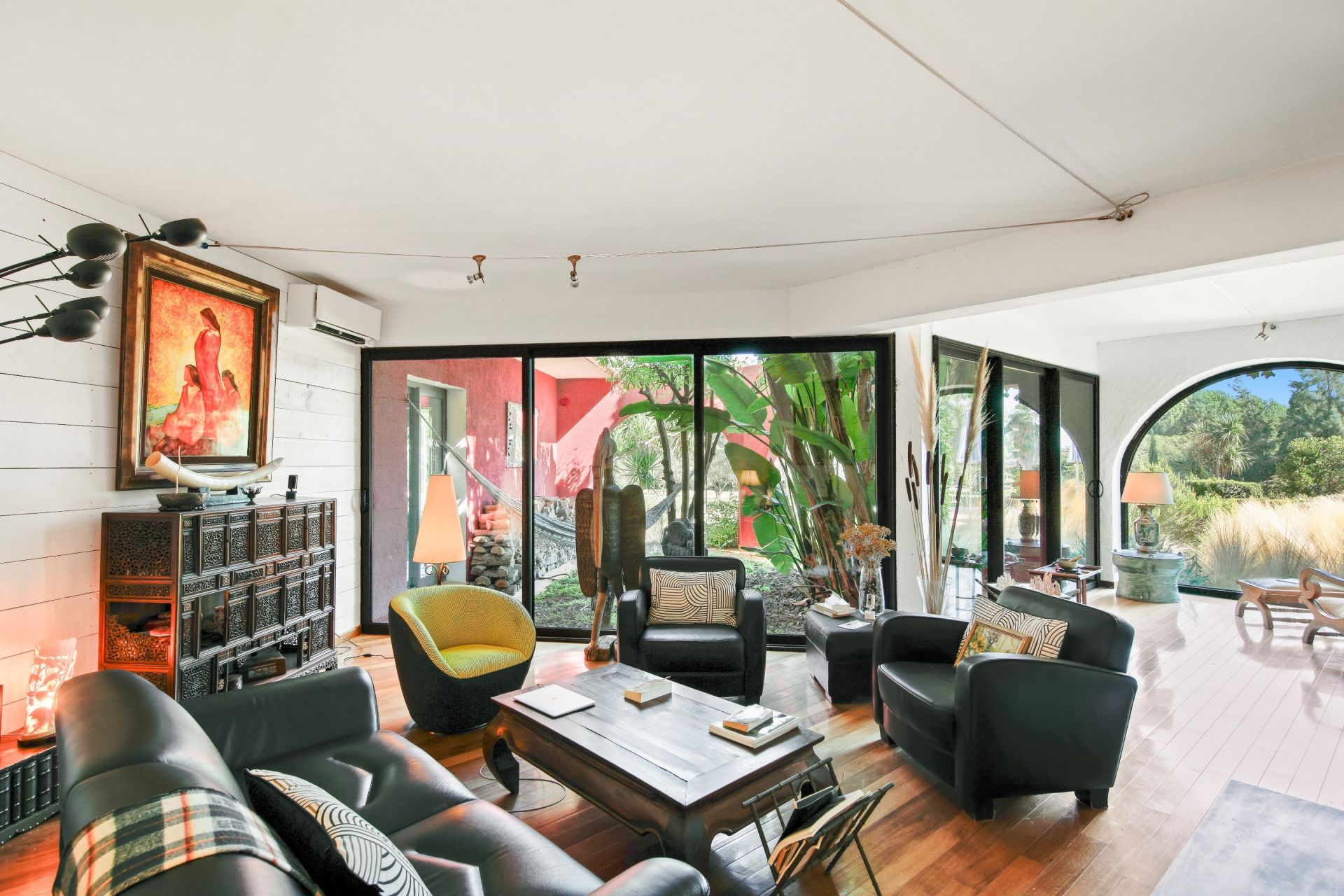 maison 13 Pièces en vente sur LA LONDE LES MAURES (83250)