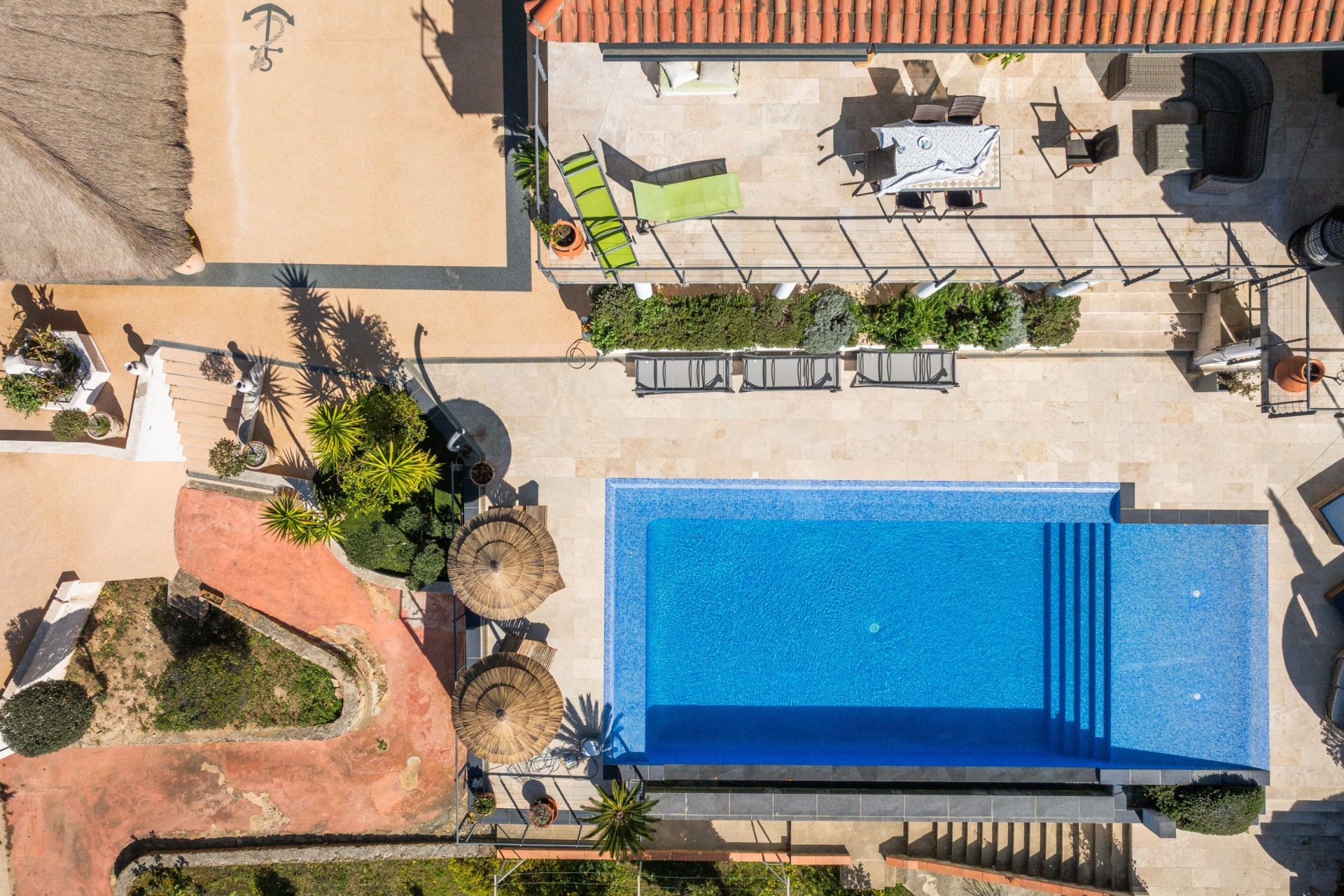 house 5 Rooms for seasonal rent on SANARY SUR MER (83110)