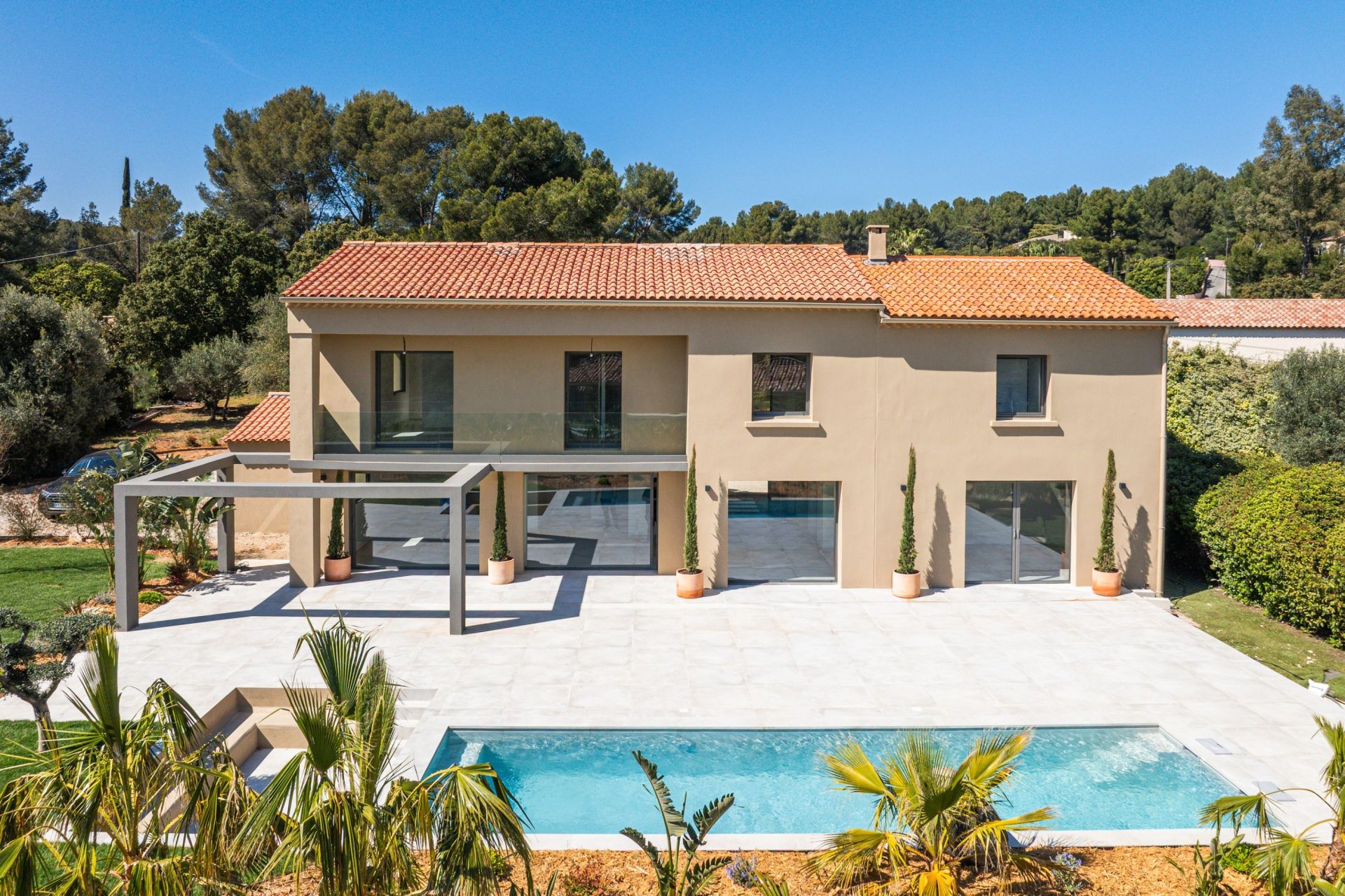 maison 6 Pièces en vente sur LA CADIERE D AZUR (83740)