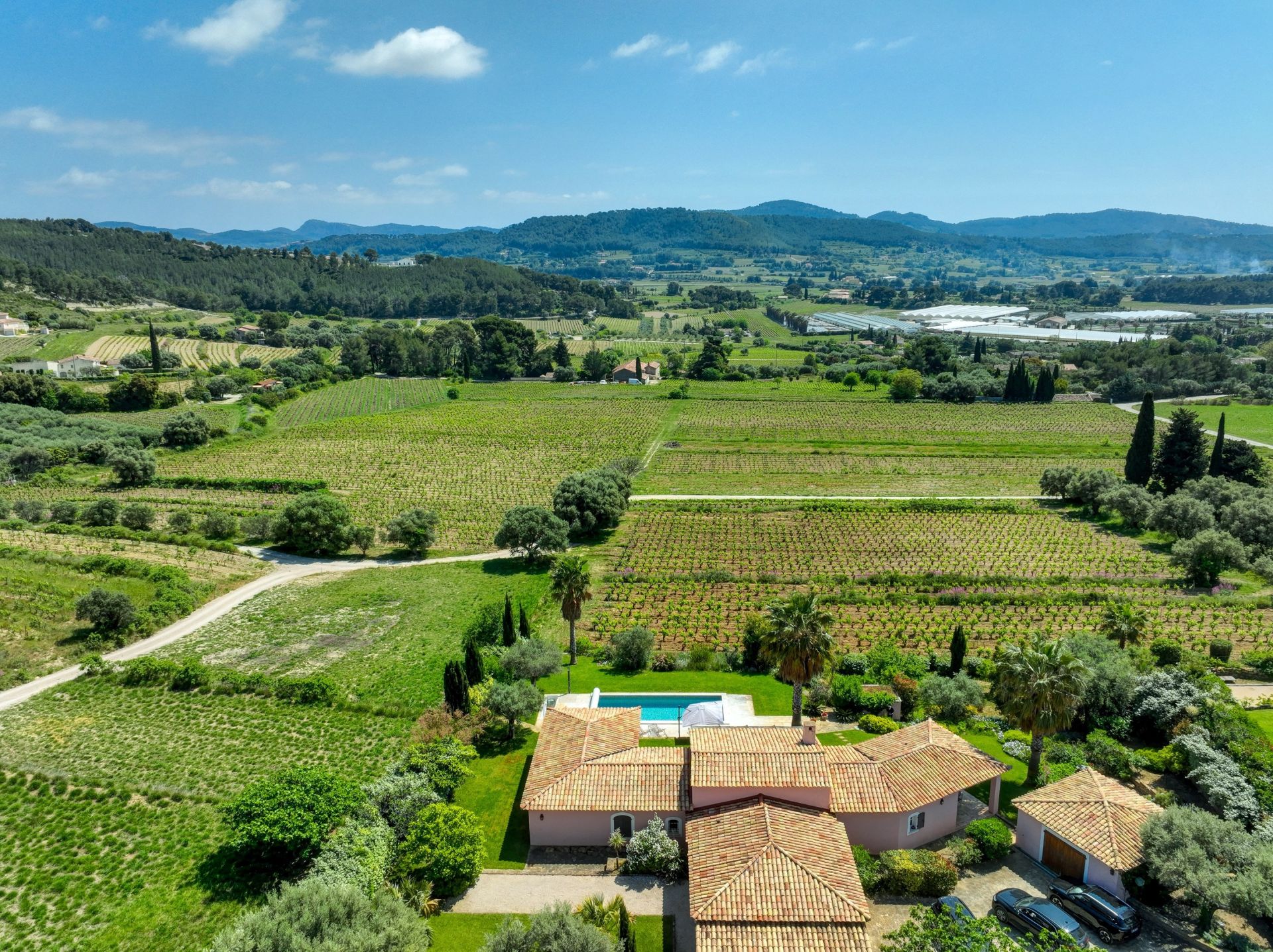 maison 6 Pièces en vente sur LA CADIERE D AZUR (83740)