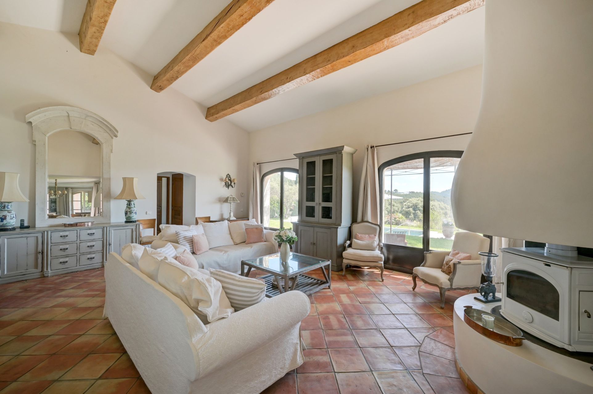 maison 6 Pièces en vente sur LA CADIERE D AZUR (83740)