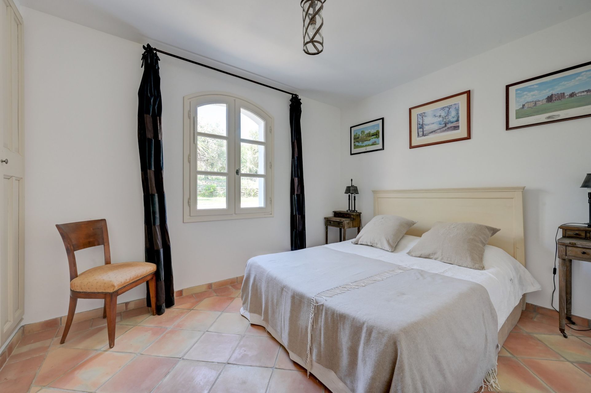 maison 6 Pièces en vente sur LA CADIERE D AZUR (83740)