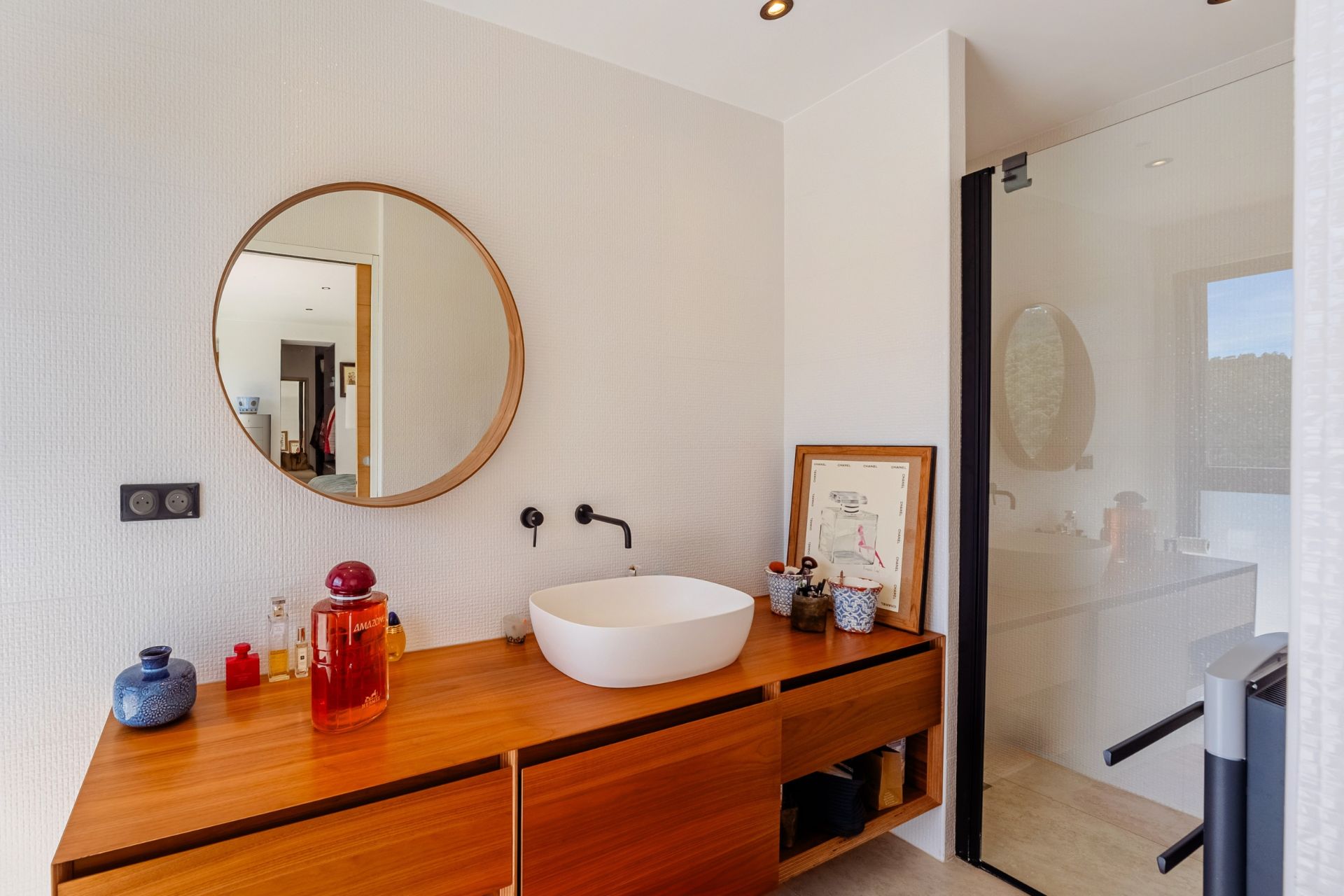 house 6 Rooms for sale on LA LONDE LES MAURES (83250)