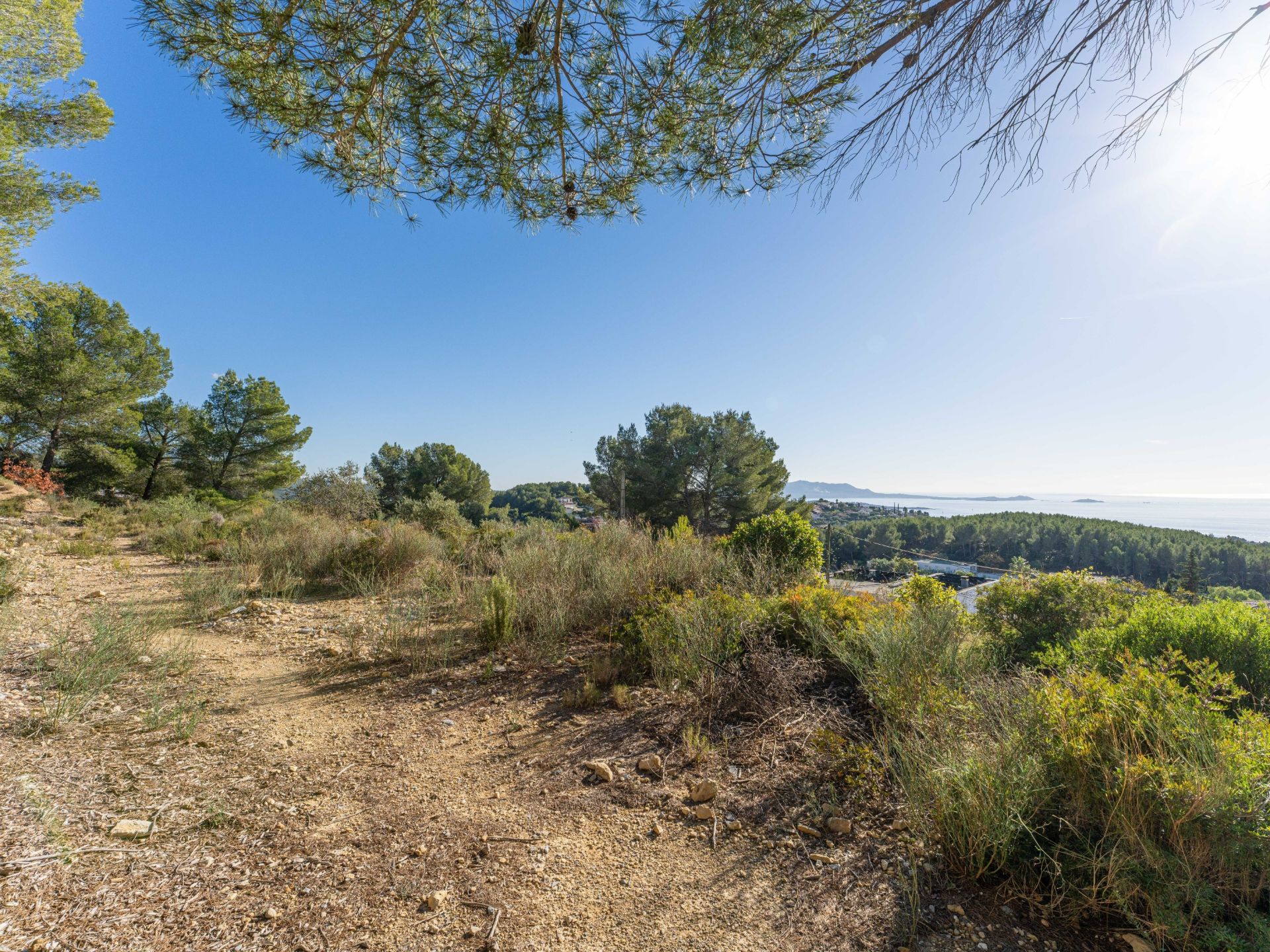 terrain en vente sur SANARY SUR MER (83110)