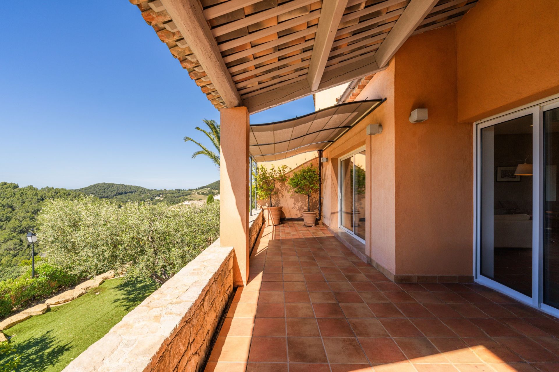 maison 5 Pièces en vente sur ST CYR SUR MER (83270)
