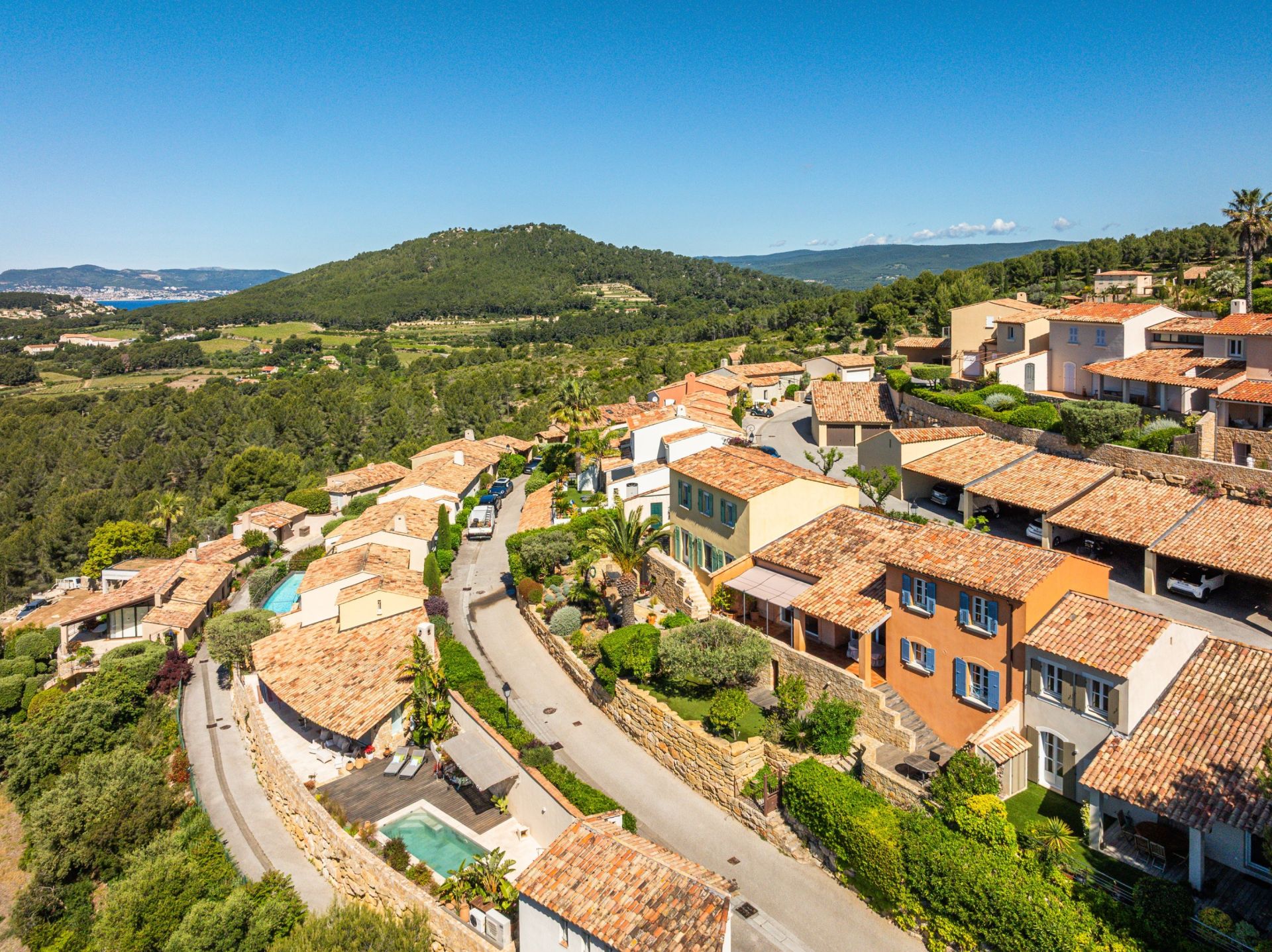 maison 5 Pièces en vente sur ST CYR SUR MER (83270)