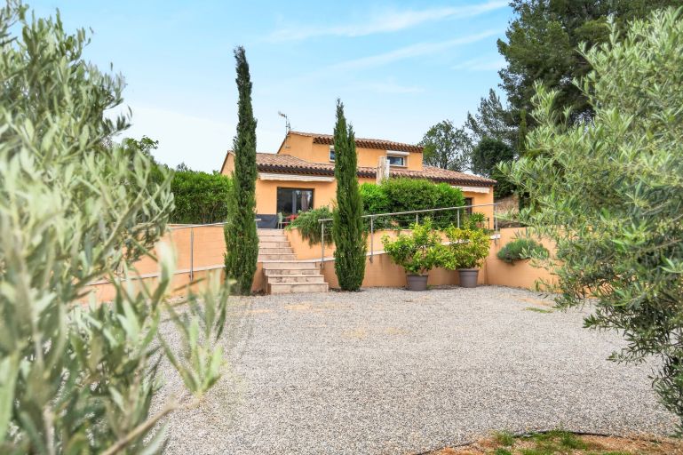 maison 11 Pièces en vente sur ST CYR SUR MER (83270)