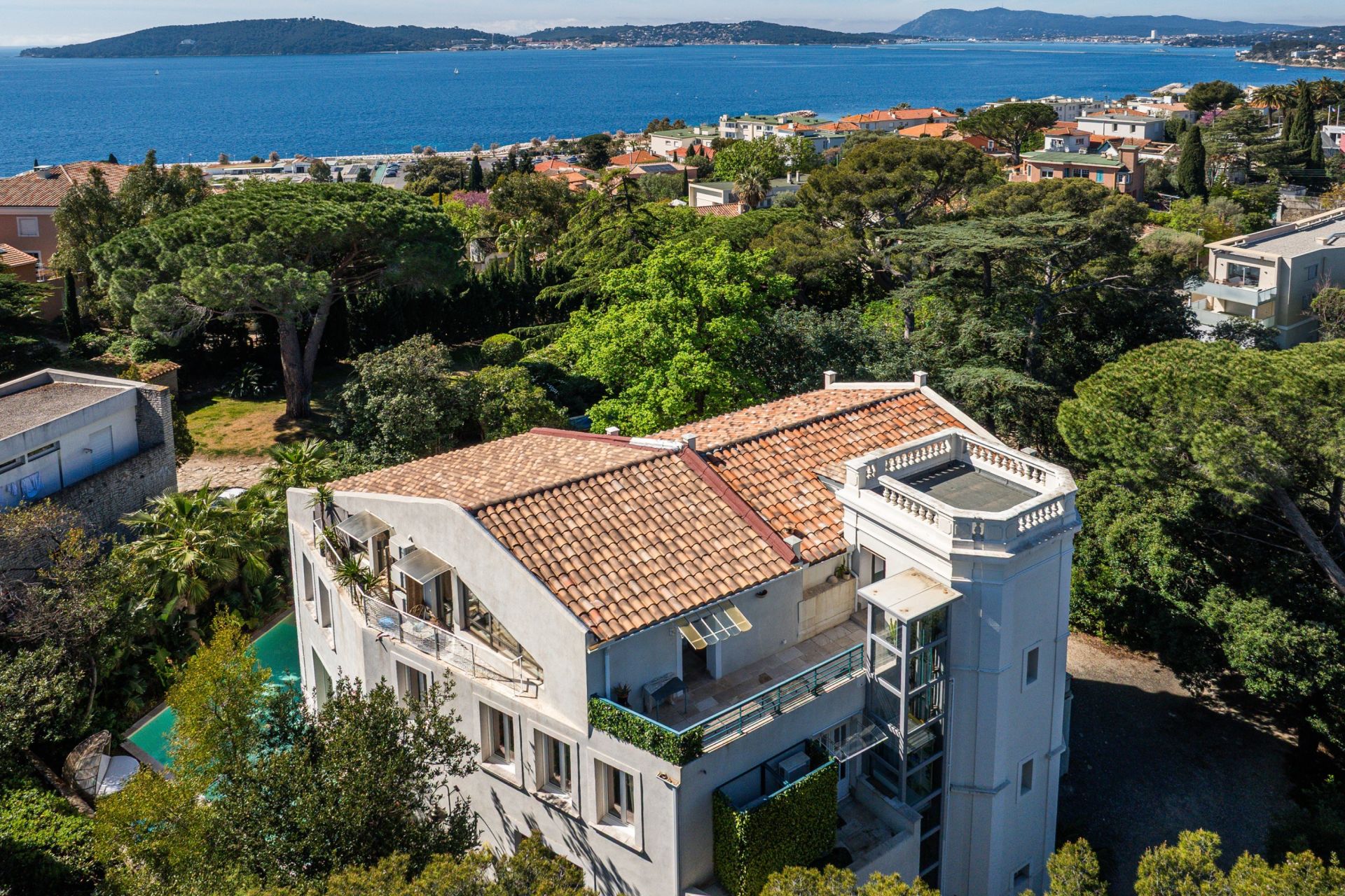 maison 14 Pièces en vente sur TOULON (83100)
