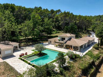 Sale House Besse-sur-Issole 7&nbsp;Rooms 312&nbsp;m²