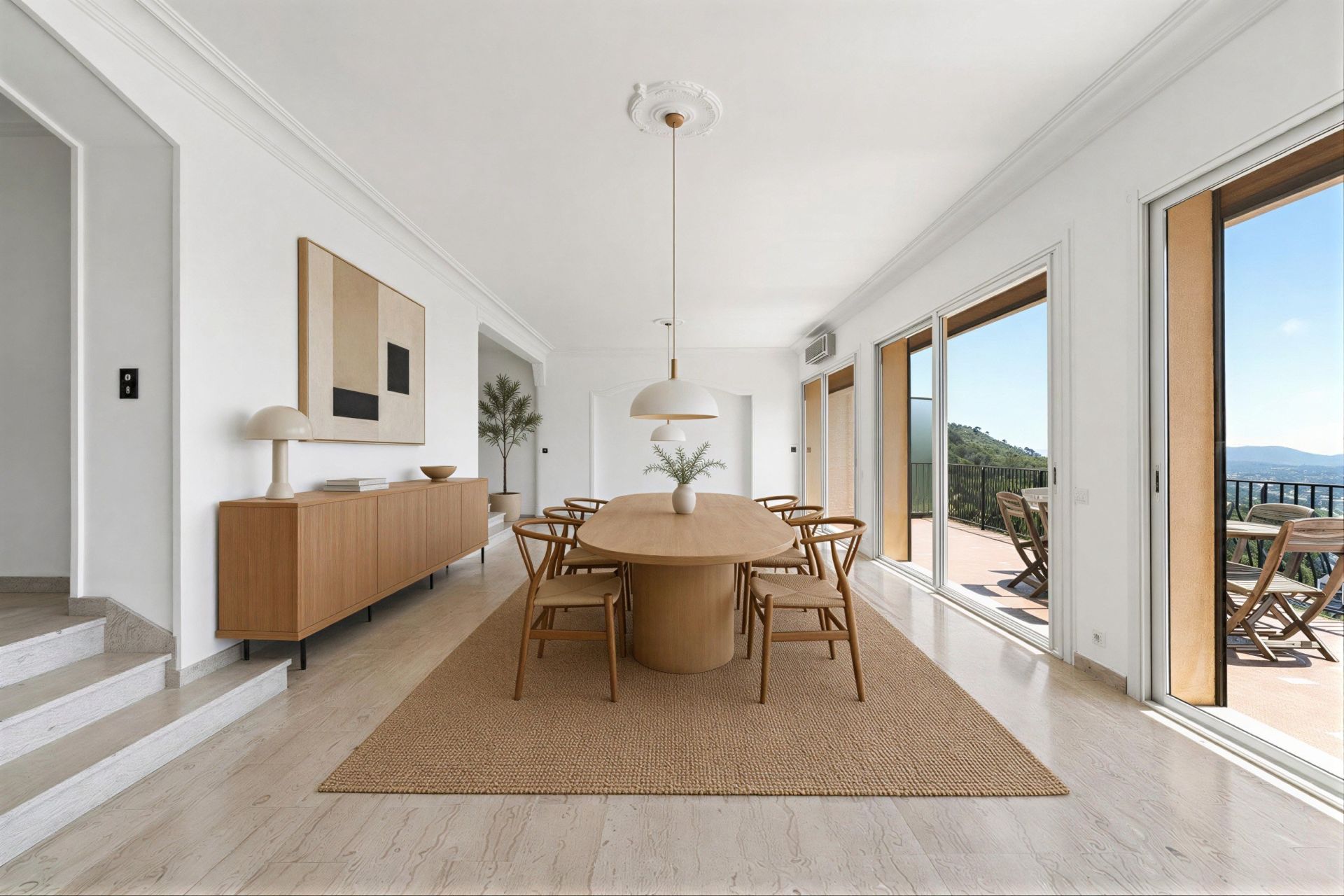 house 6 Rooms for sale on TOULON (83000)