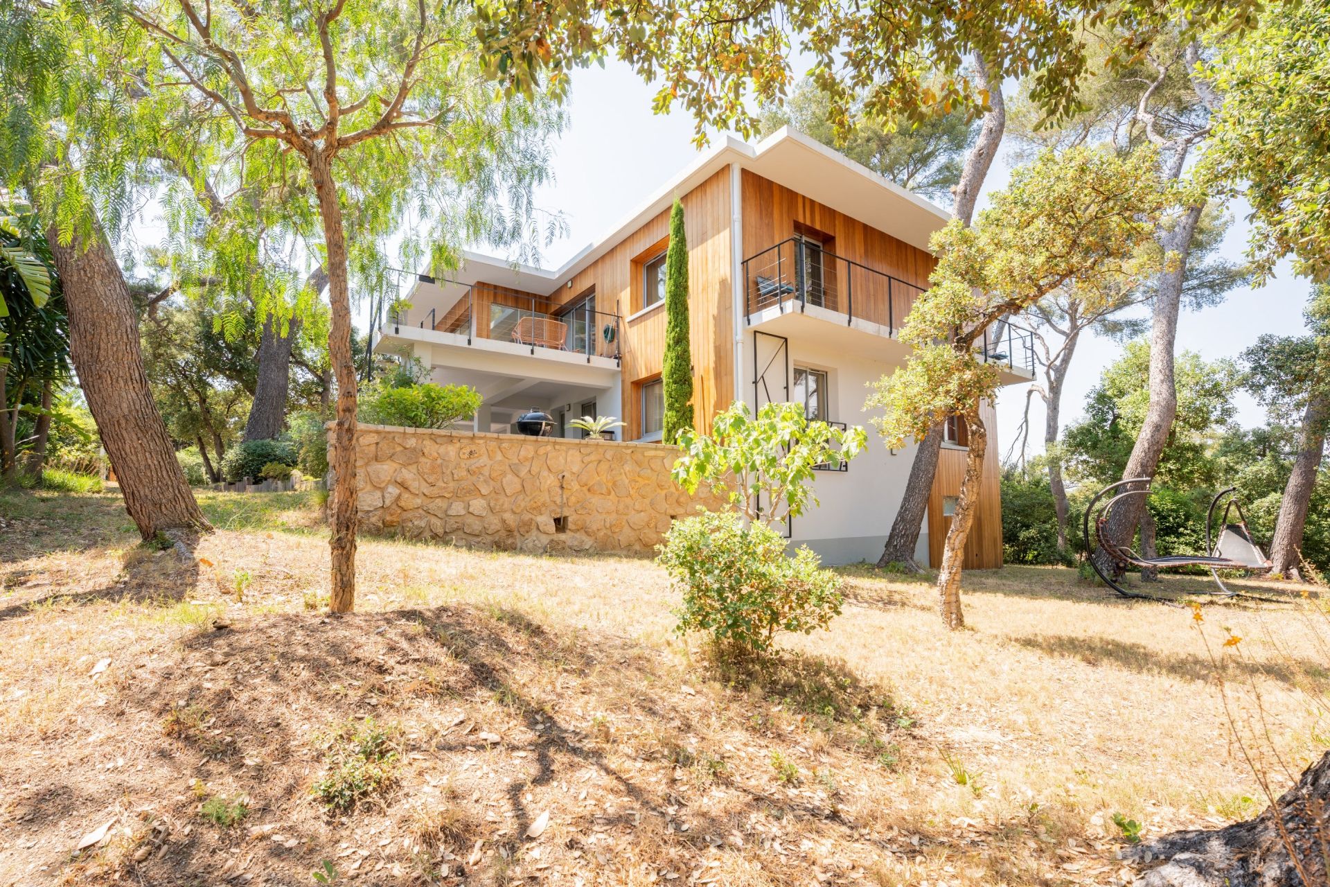 villa 6 Pièces en vente sur LA SEYNE SUR MER (83500)