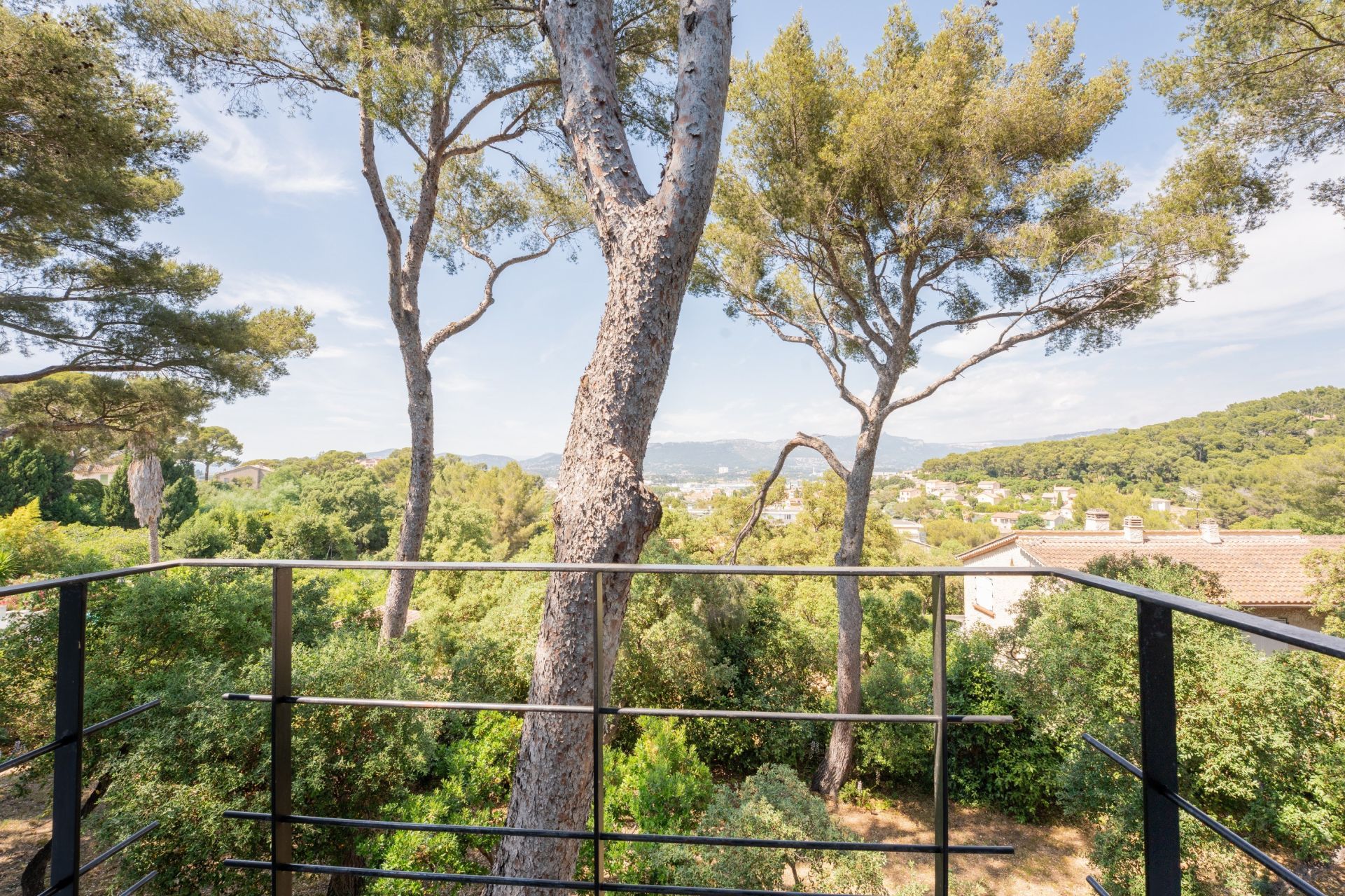 villa 6 Pièces en vente sur LA SEYNE SUR MER (83500)