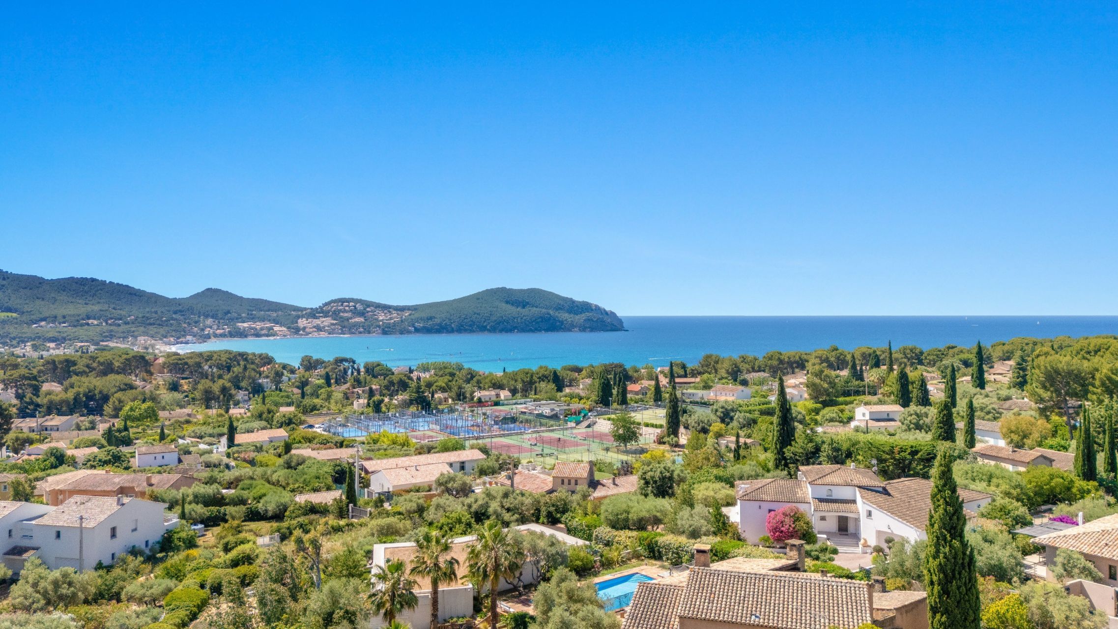 maison 5 Pièces en vente sur ST CYR SUR MER (83270)