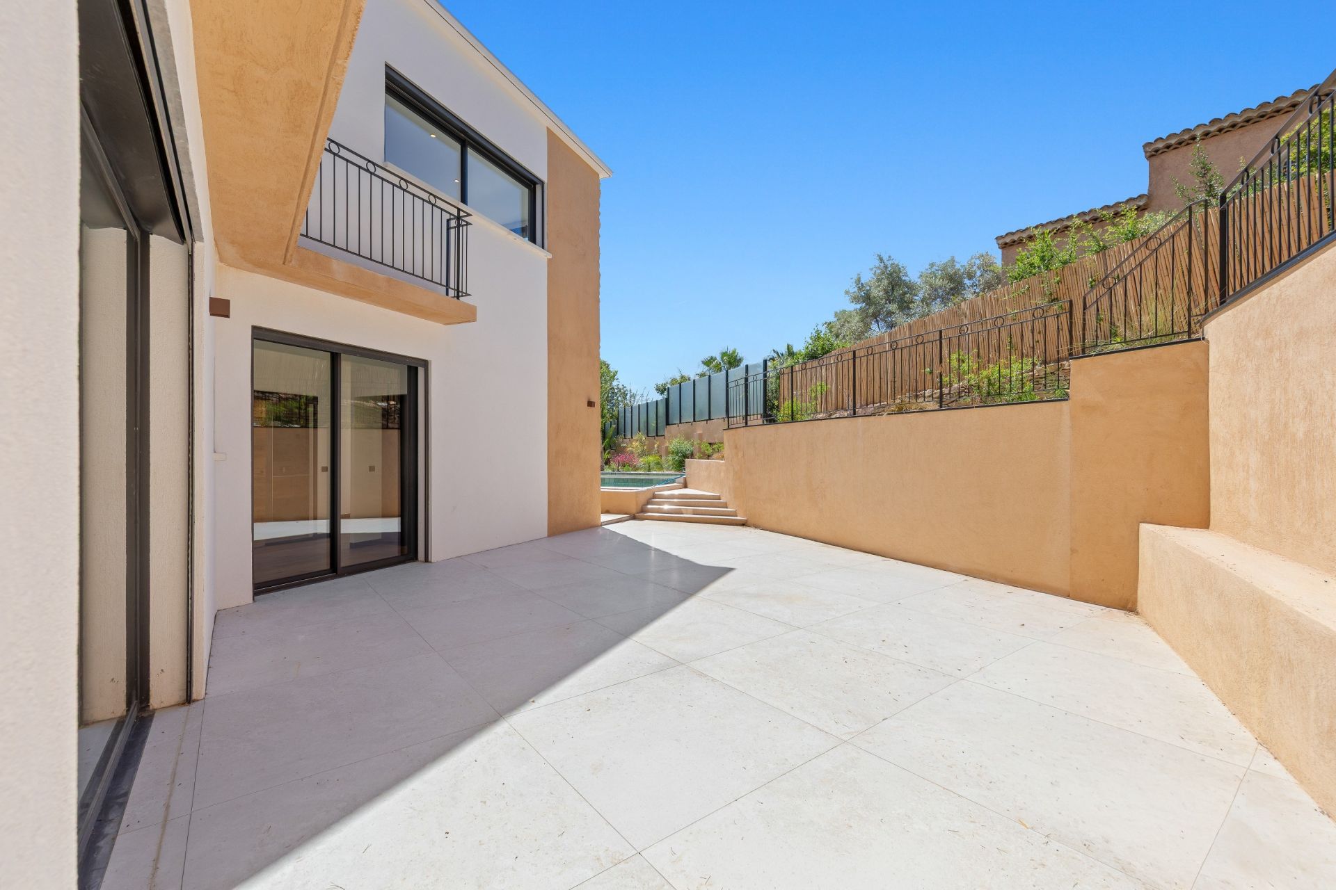 maison 5 Pièces en vente sur ST CYR SUR MER (83270)