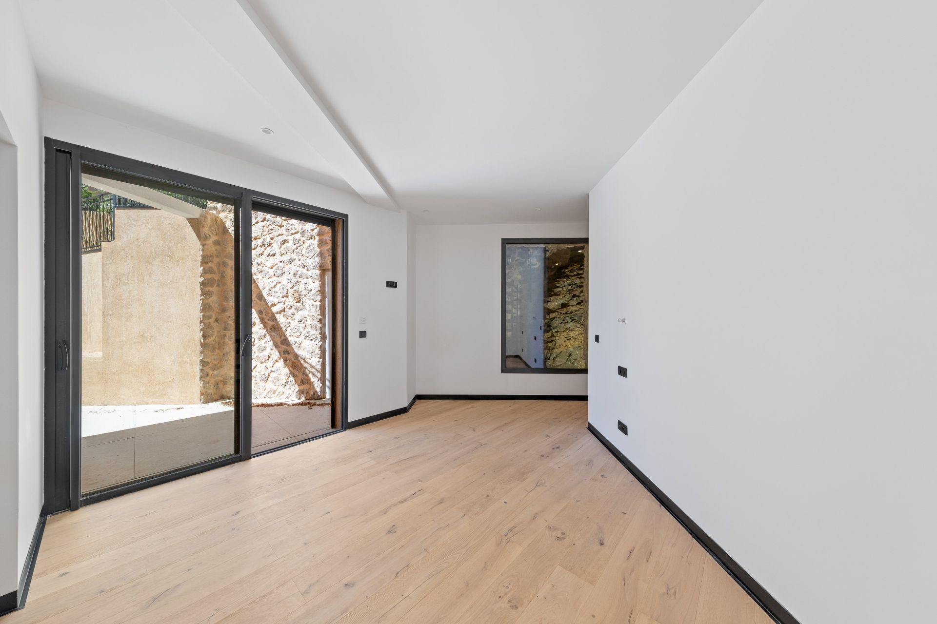 maison 5 Pièces en vente sur ST CYR SUR MER (83270)