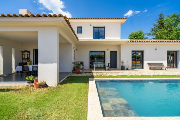 Vente Maison Sanary-sur-Mer 5&nbsp;Pièces 132&nbsp;m²