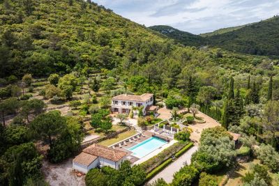 Vente Bastide Solliès-Toucas 11&nbsp;Pièces 250&nbsp;m²