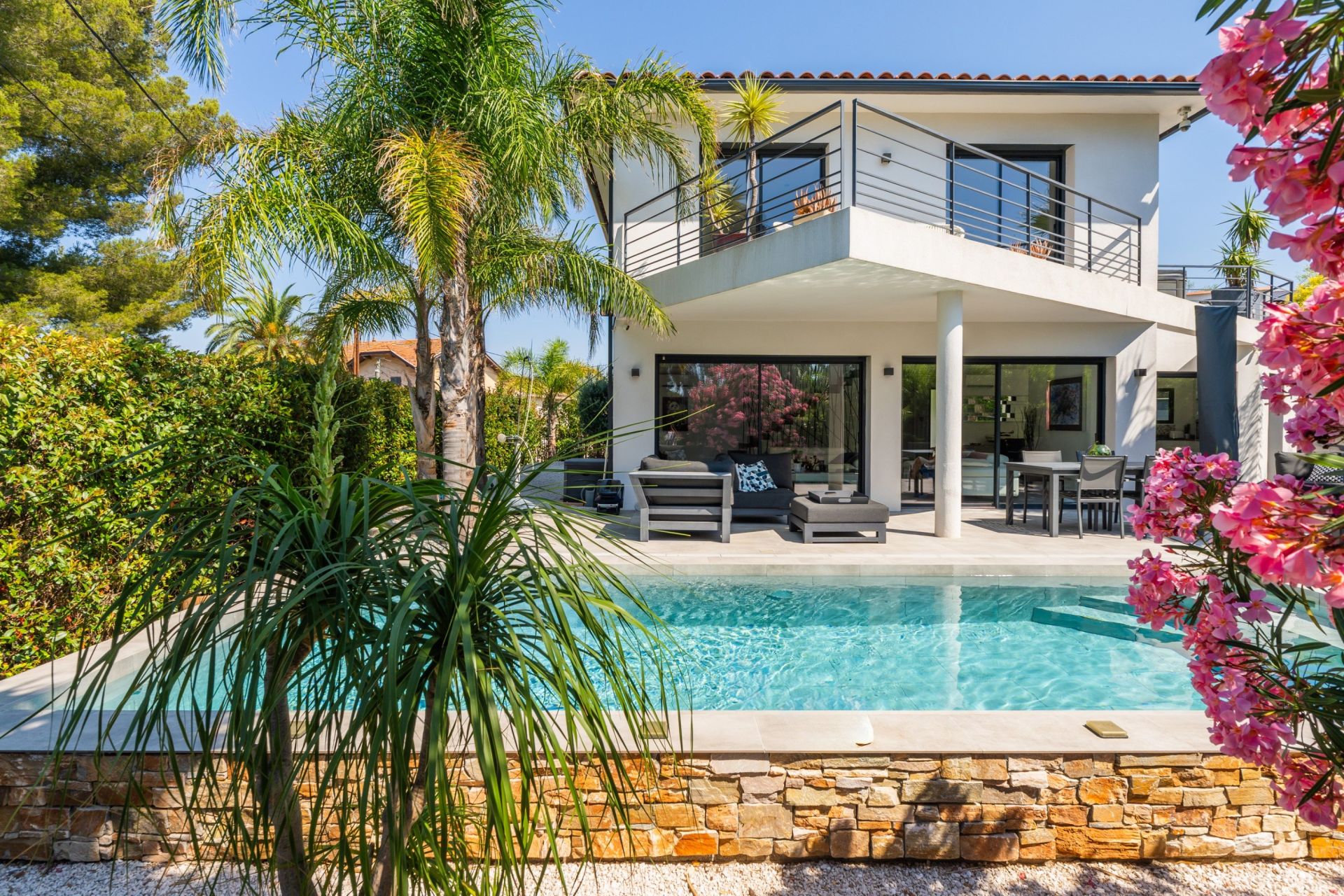 maison 5 Pièces en vente sur SANARY SUR MER (83110)
