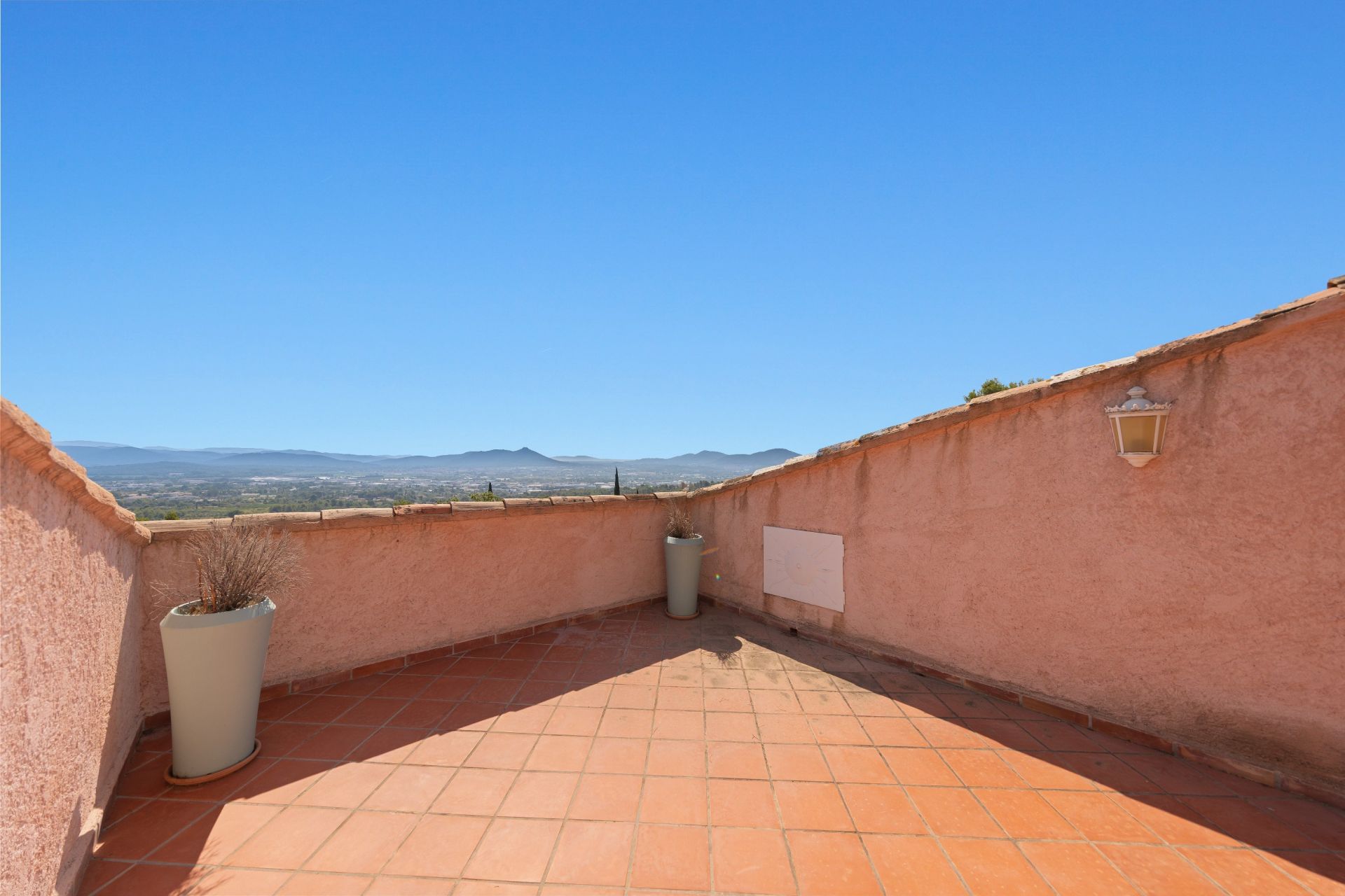 house 7 Rooms for sale on LA FARLEDE (83210)