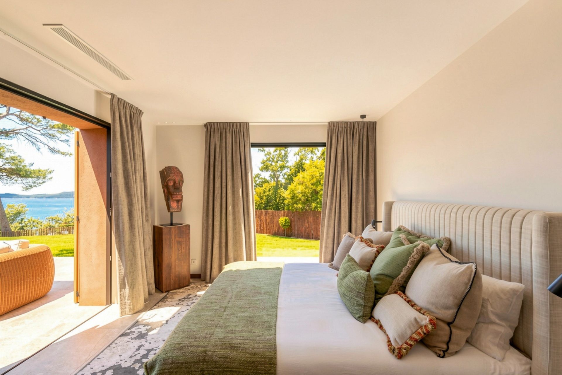 house 6 Rooms for sale on LE PRADET (83220)