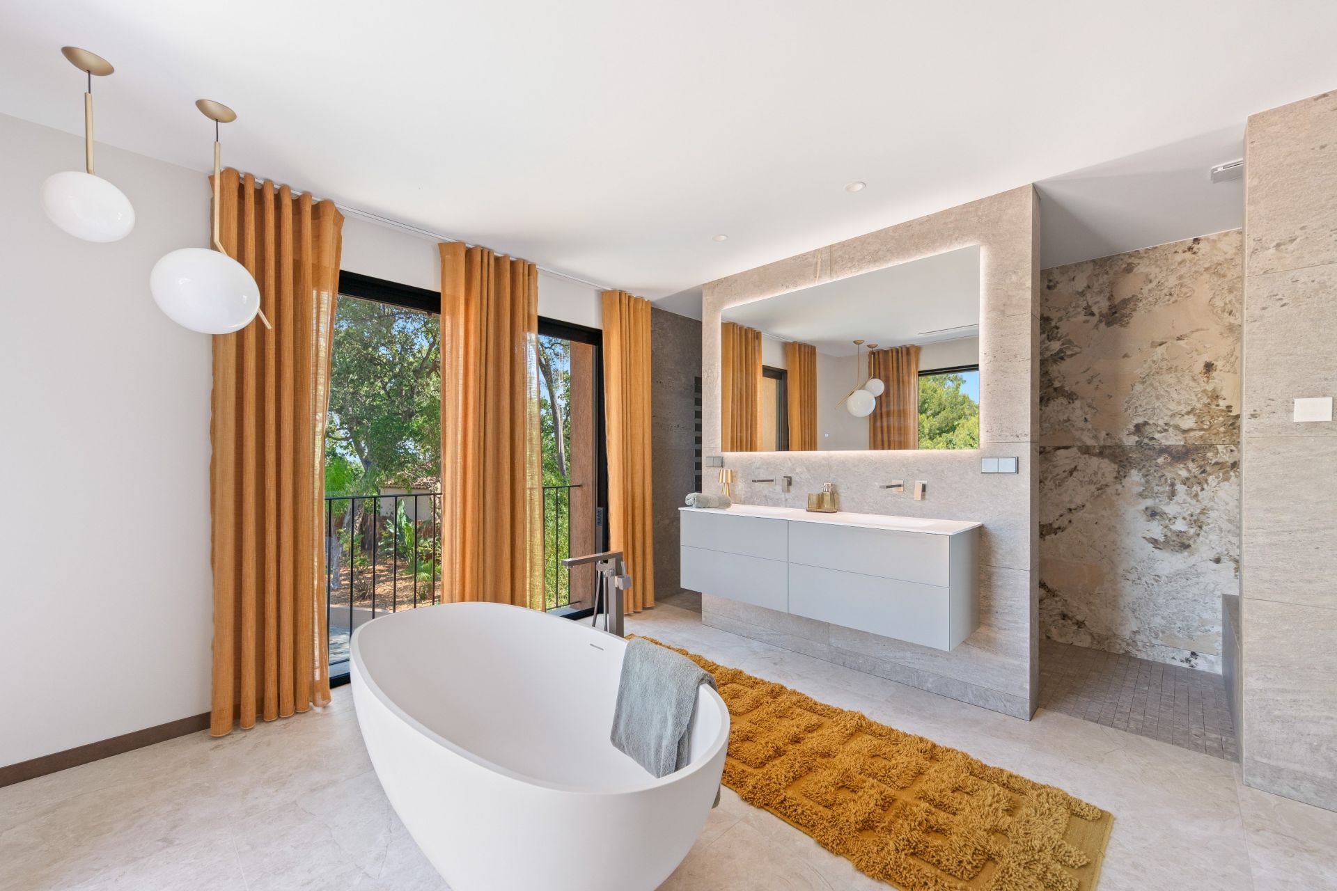 maison 6 Pièces en vente sur LE PRADET (83220)