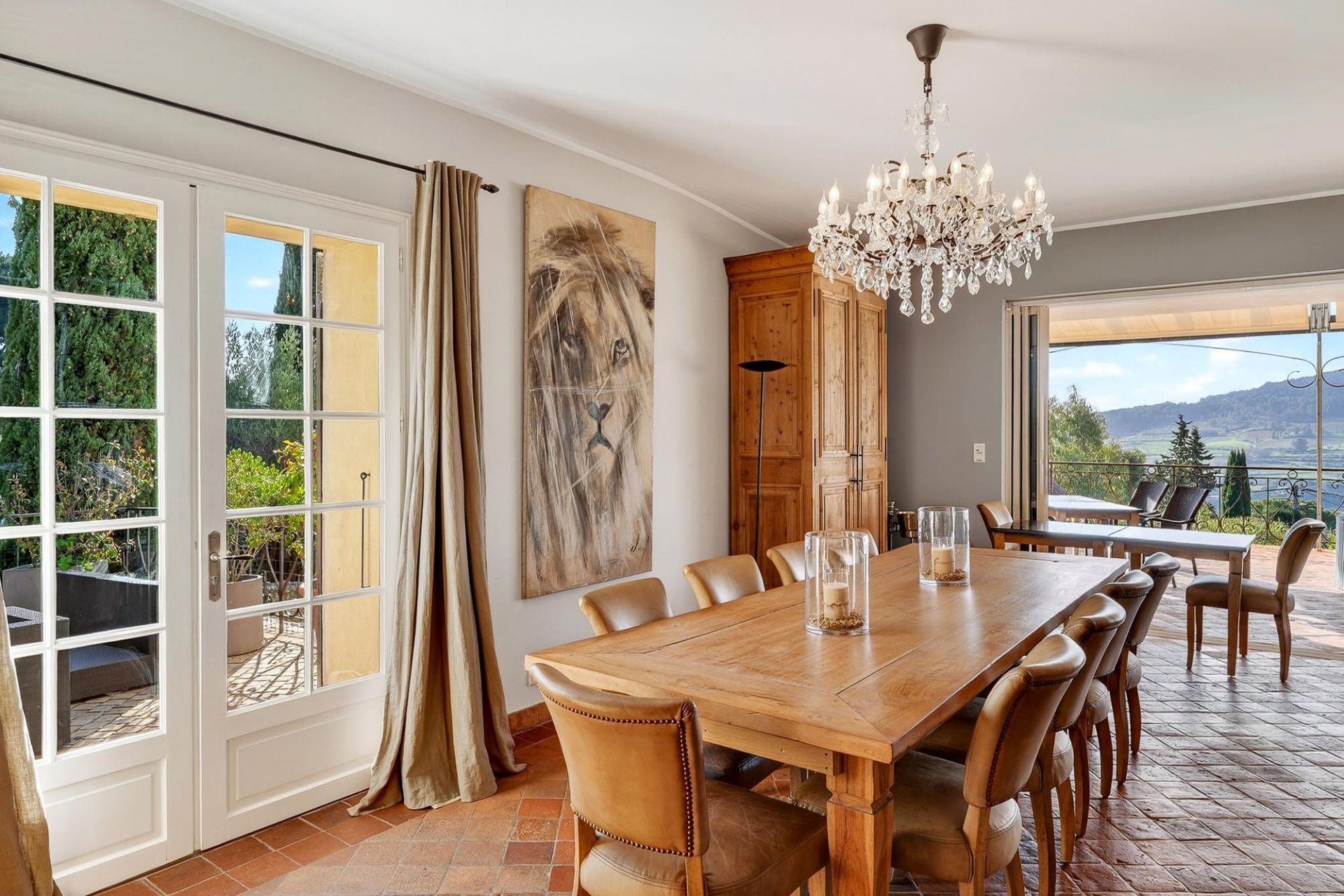 maison 15 Pièces en vente sur LA CADIERE D AZUR (83740)