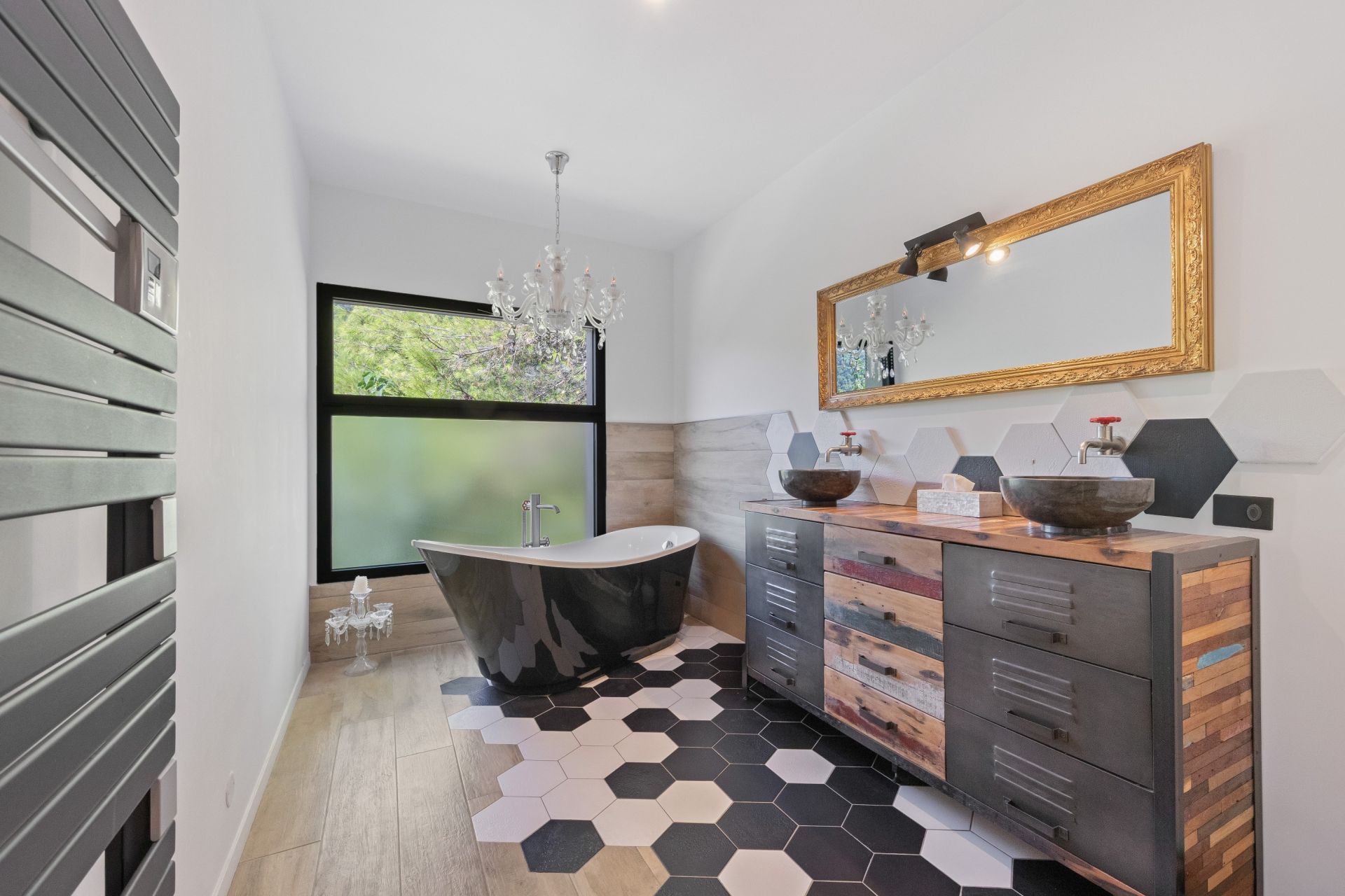 villa 7 Pièces en vente sur LA VALETTE DU VAR (83160)