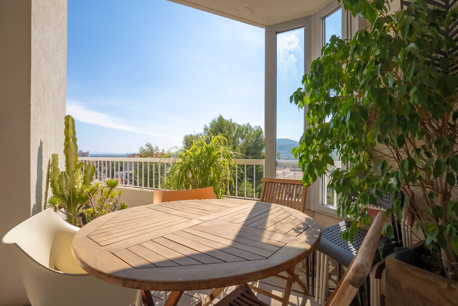 appartement 4 Pièces en vente sur HYERES (83400)