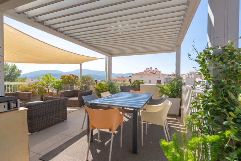 appartement 4 Pièces en vente sur HYERES (83400)