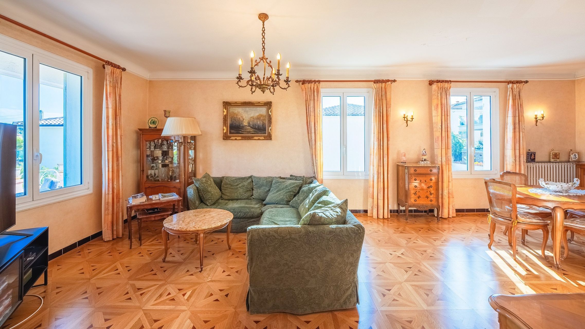 maison 5 Pièces en vente sur SANARY SUR MER (83110)