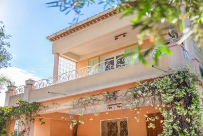 maison 5 Pièces en vente sur SANARY SUR MER (83110) Vente Maison Sanary-sur-Mer 5 Pièces 177 m²