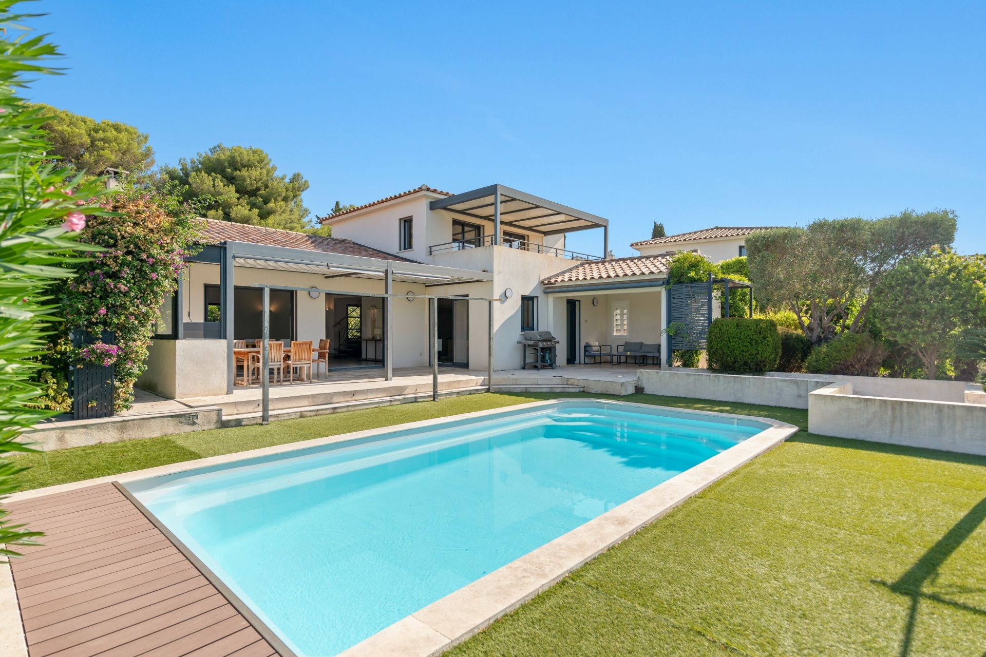 maison 5 Pièces en vente sur SANARY SUR MER (83110)