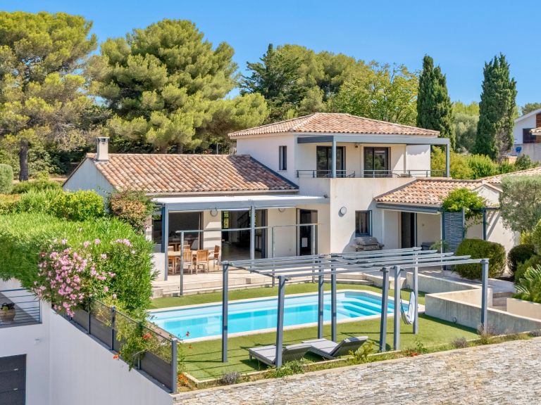 maison 5 Pièces en vente sur SANARY SUR MER (83110)