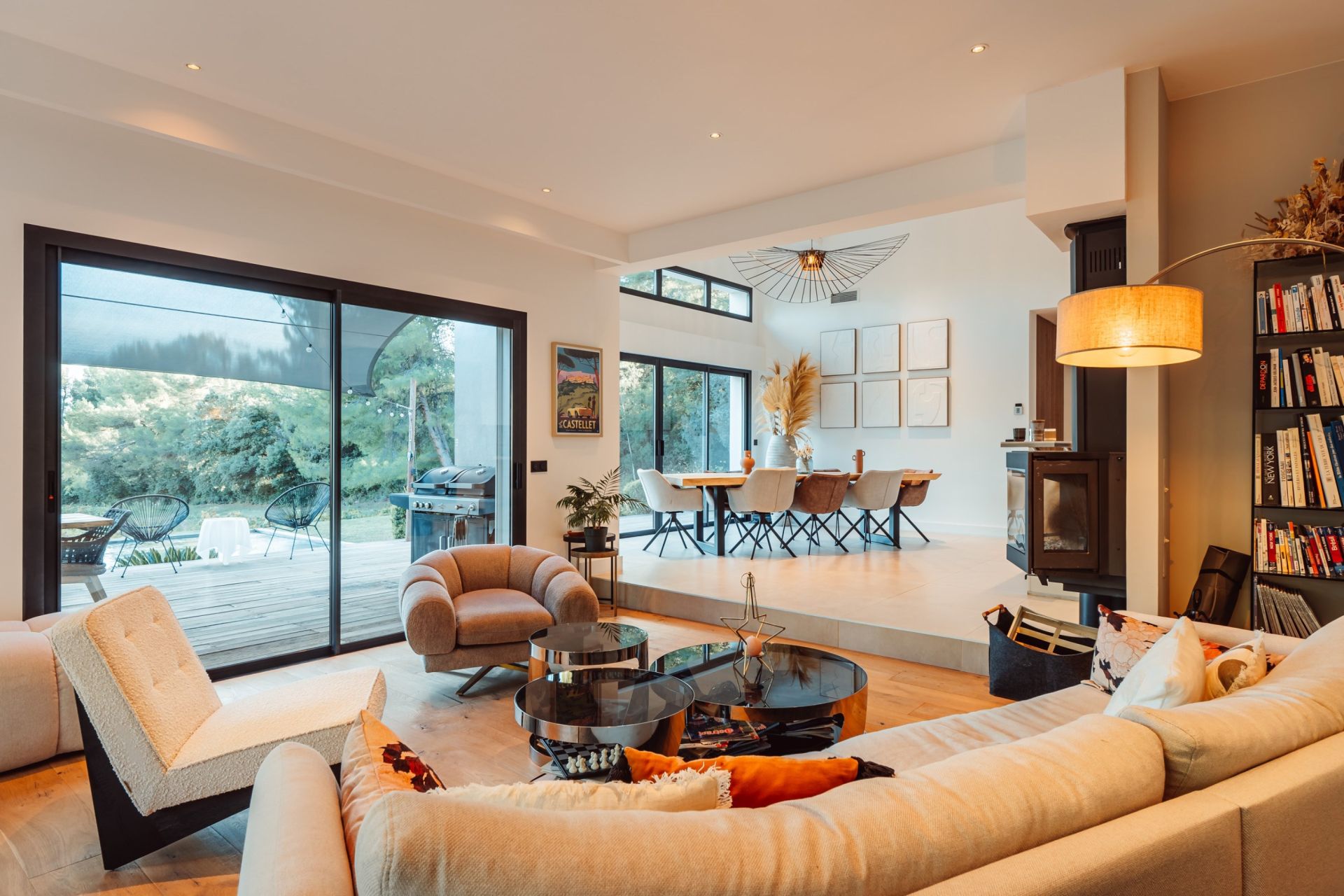 house 6 Rooms for sale on LE CASTELLET (83330)