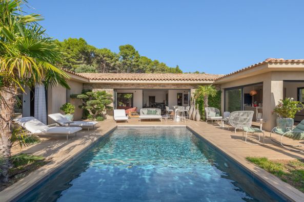 Sale House Sanary-sur-Mer 6&nbsp;Rooms 215&nbsp;m²