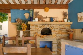 house 7 Rooms for sale on LA CADIERE D AZUR (83740)