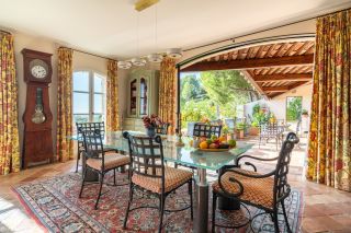 house 7 Rooms for sale on ST CYR SUR MER (83270)