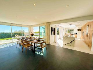 architect's house 9 Rooms for seasonal rent on SANARY SUR MER (83110)