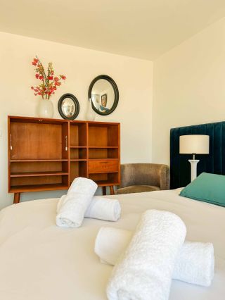 architect's house 9 Rooms for seasonal rent on SANARY SUR MER (83110)