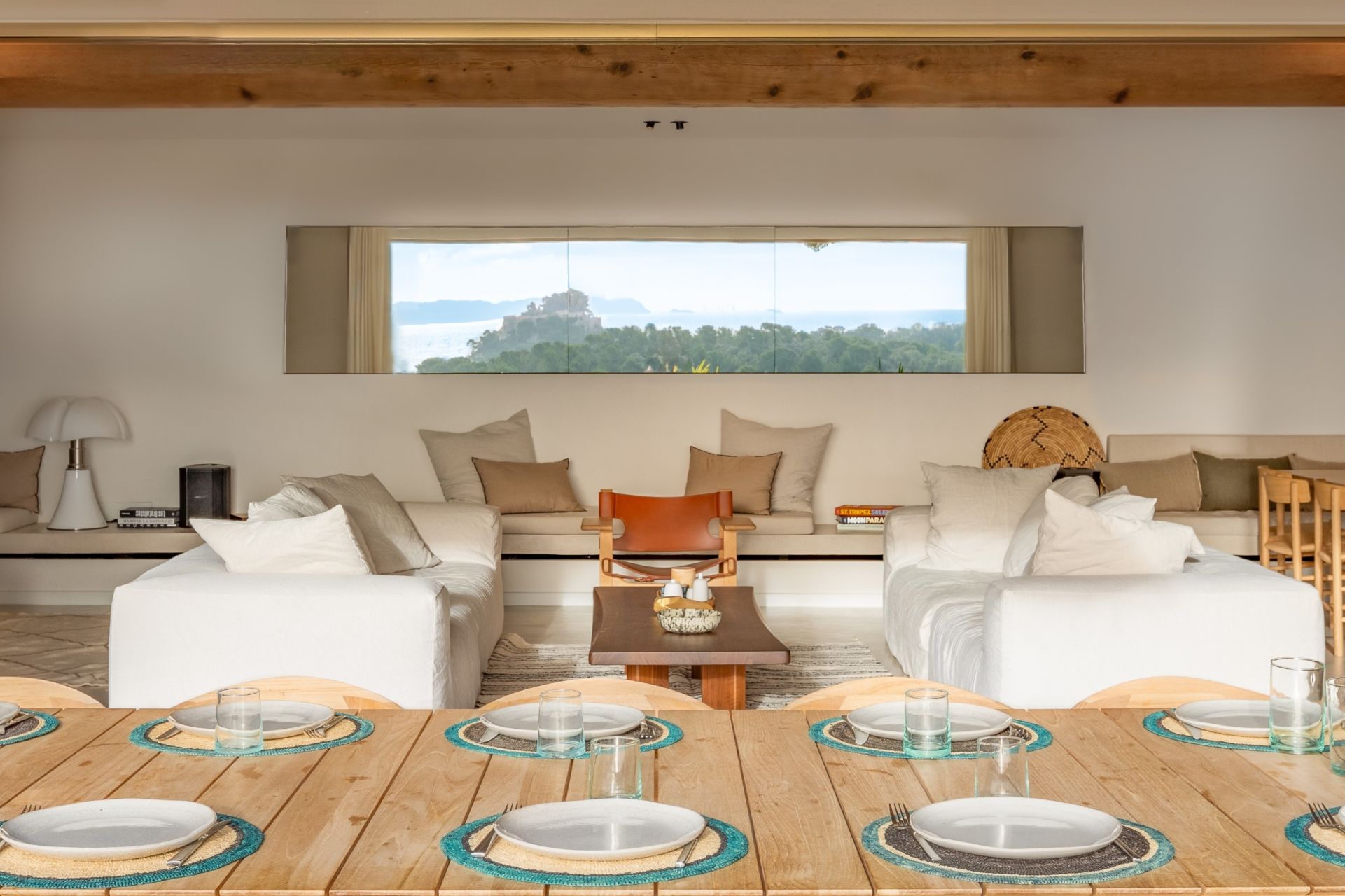 house 6 Rooms for seasonal rent on BORMES LES MIMOSAS (83230)