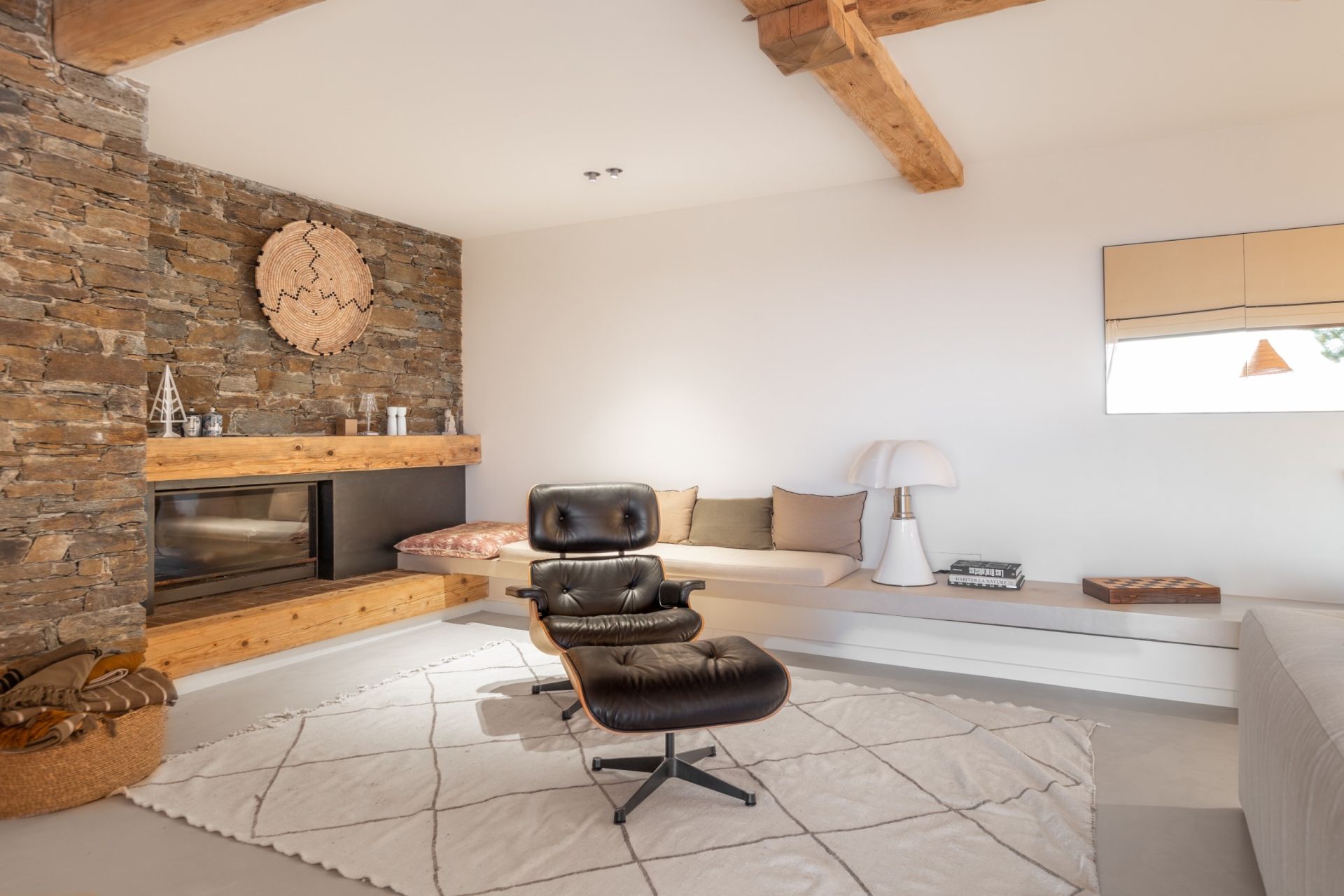 house 6 Rooms for seasonal rent on BORMES LES MIMOSAS (83230)