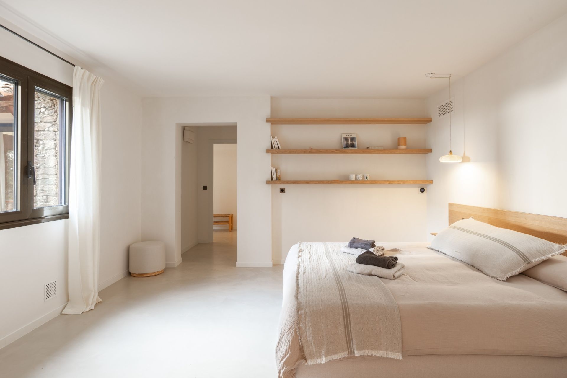 house 6 Rooms for seasonal rent on BORMES LES MIMOSAS (83230)