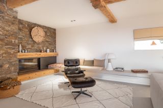 house 6 Rooms for seasonal rent on BORMES LES MIMOSAS (83230)