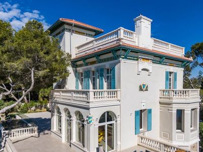 mansion 6 Rooms for seasonal rent on LA SEYNE SUR MER (83500) Rental Mansion La Seyne-sur-Mer 6 Rooms 600 m²