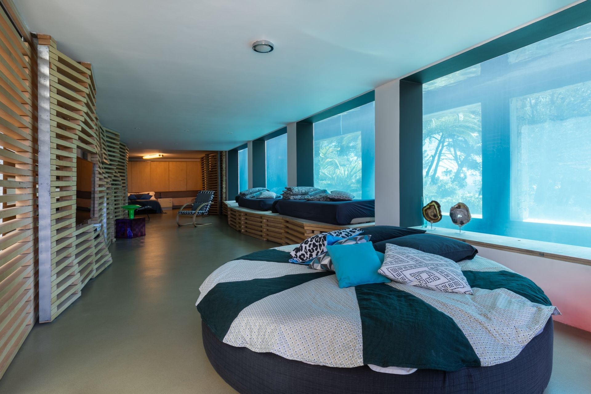 villa 5 Rooms for seasonal rent on BANDOL (83150)