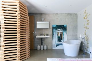 villa 5 Rooms for seasonal rent on BANDOL (83150)