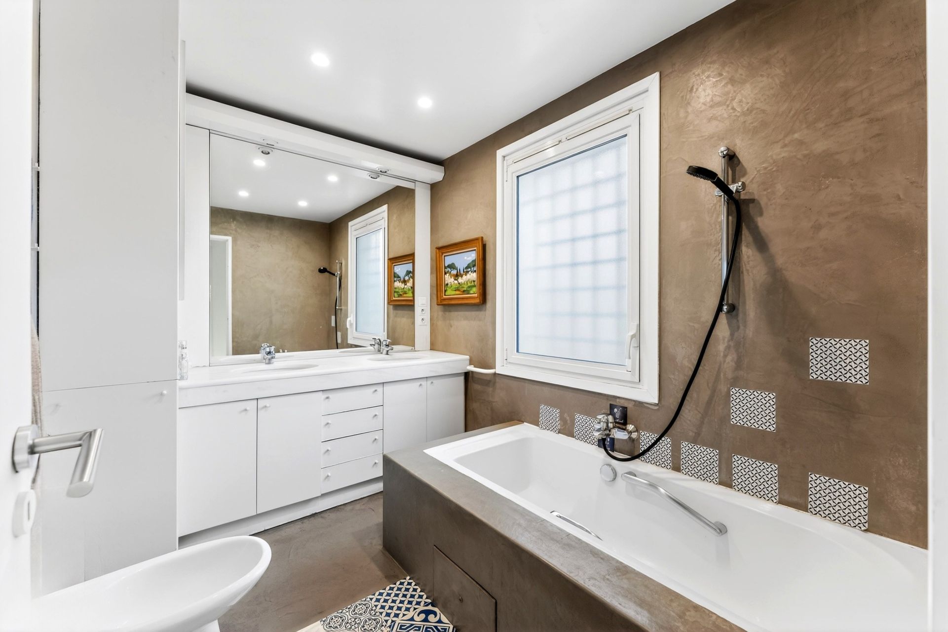 maison 9 Pièces en vente sur BANDOL (83150)